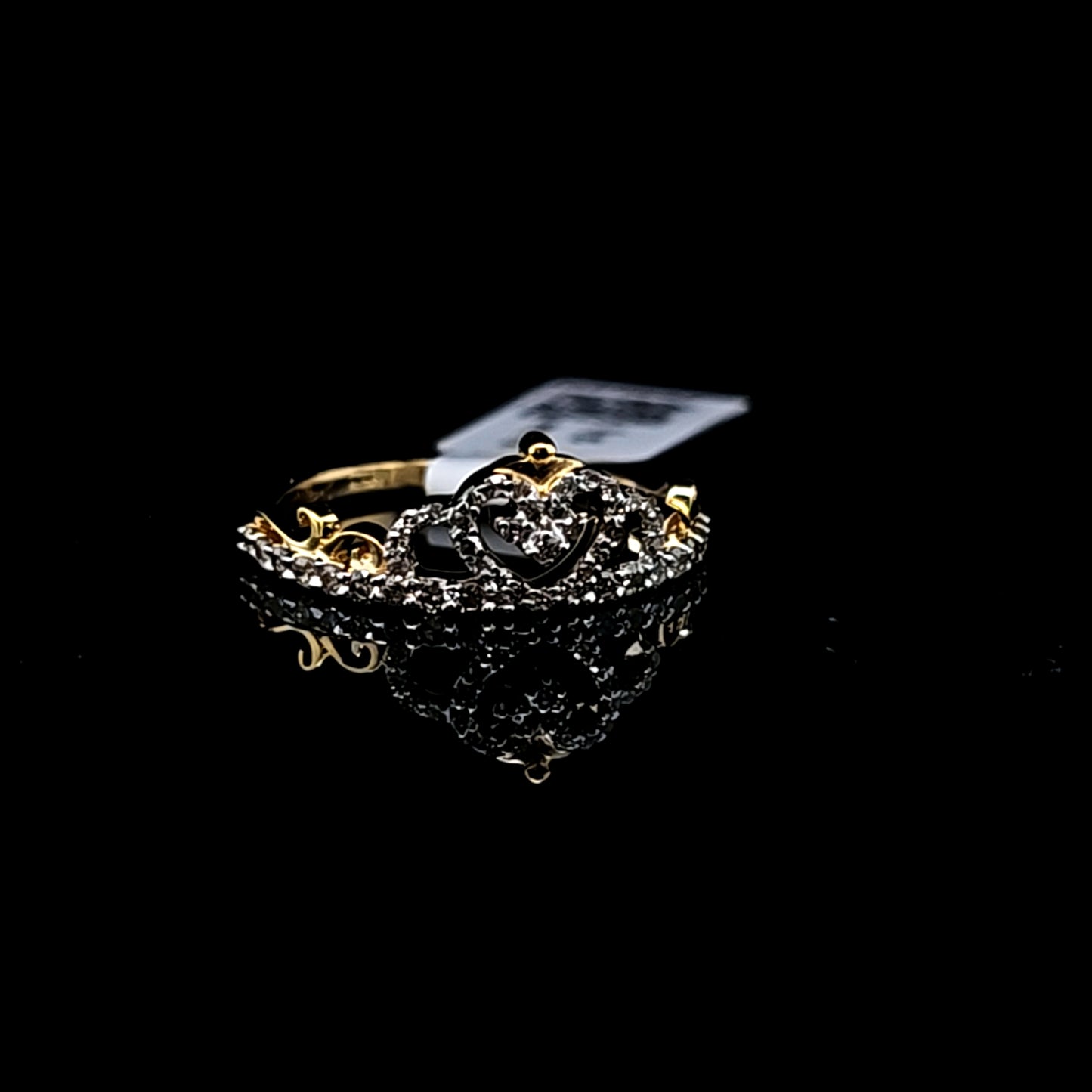 Crown Shape Ladies Diamond Ring