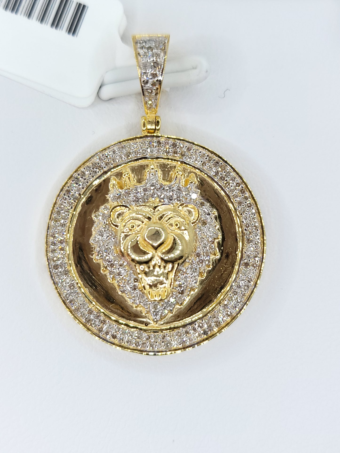 Lion Diamond Pendant