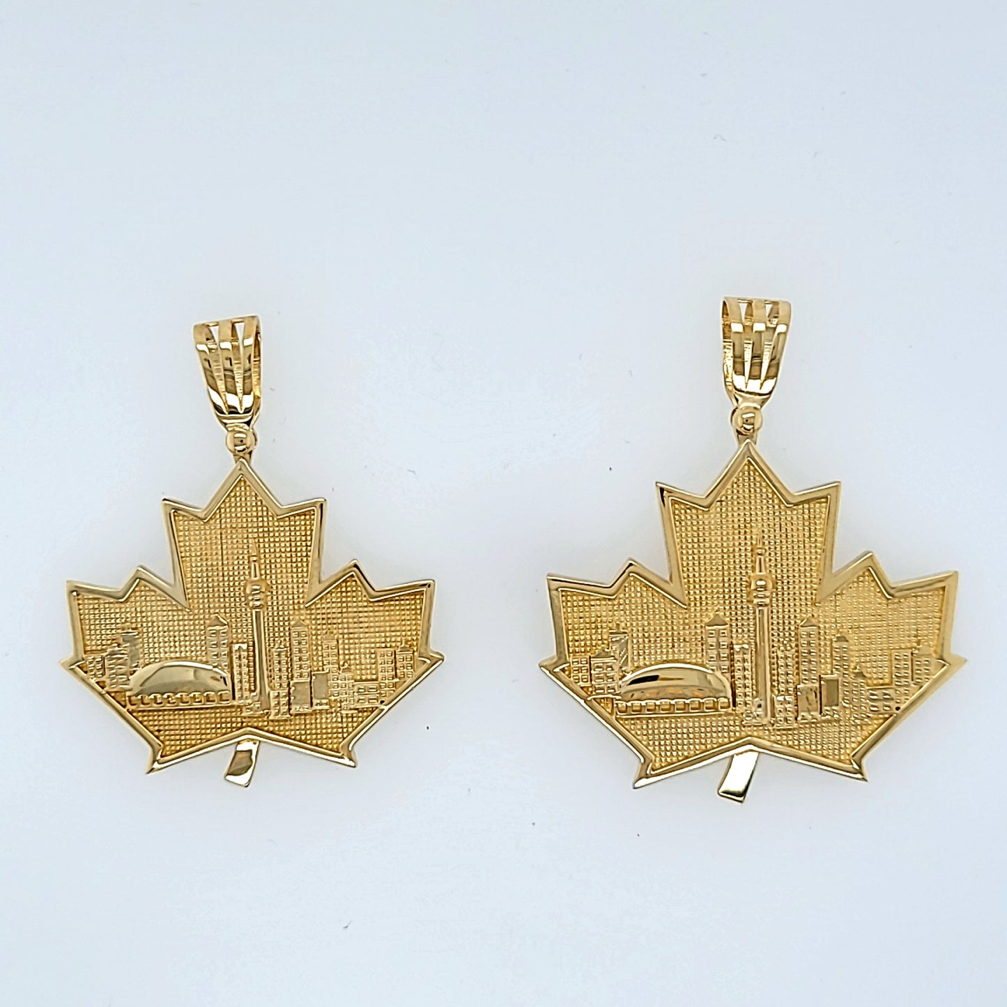 Toronto Maple Leaf Skyline Pendant